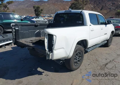 2020 Toyota Tacoma Sr5 V6 z USA, uszkodzony, nr VIN 3TMAZ5CN8LM136652